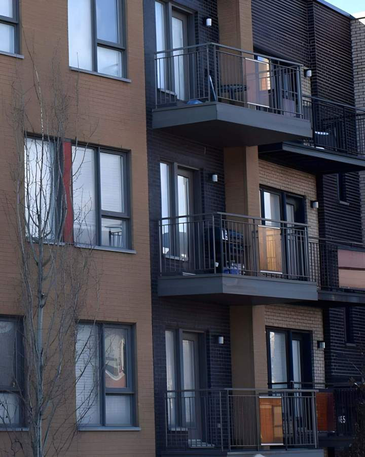 Revêtement façade immeuble Repentigny